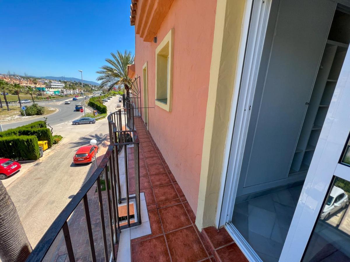 Luxury Three Bedroom Apartment At Estepona Ngoại thất bức ảnh