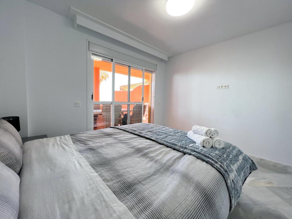 Luxury Three Bedroom Apartment At Estepona Ngoại thất bức ảnh